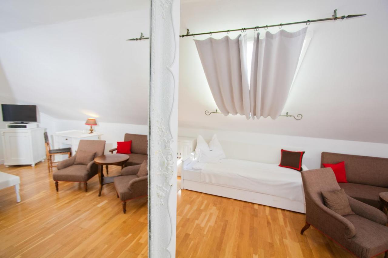 Boutique Hotel Szarcsa İstolni Belgrad Dış mekan fotoğraf